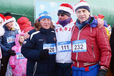 приняли участи е в костюмированном забеге