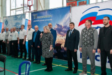 Три турнира на большекаменском ринге