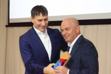 Наградили достойных