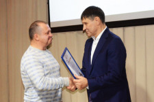 Наградили достойных