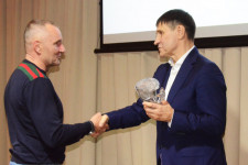 Наградили достойных