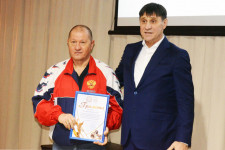 Наградили достойных