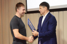 Наградили достойных