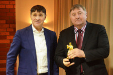 Наградили достойных