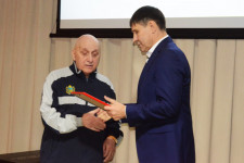 Наградили достойных