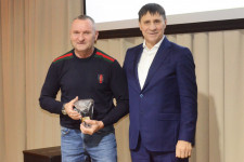 Наградили достойных
