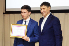 Наградили достойных
