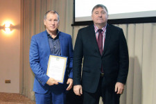 Наградили достойных