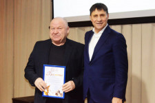 Наградили достойных