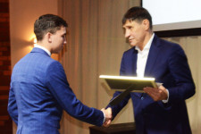 Наградили достойных