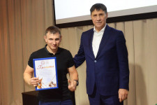 Наградили достойных