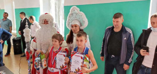 На призы Деда Мороза