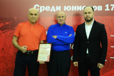 Бои были и жаркими и… досрочными