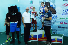 Хозяева побеждают и числом, и умением!
