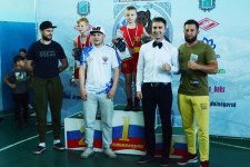 Хозяева побеждают и числом, и умением!