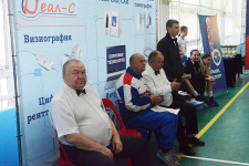 «Золотая осень» рассыпала красивыми боями